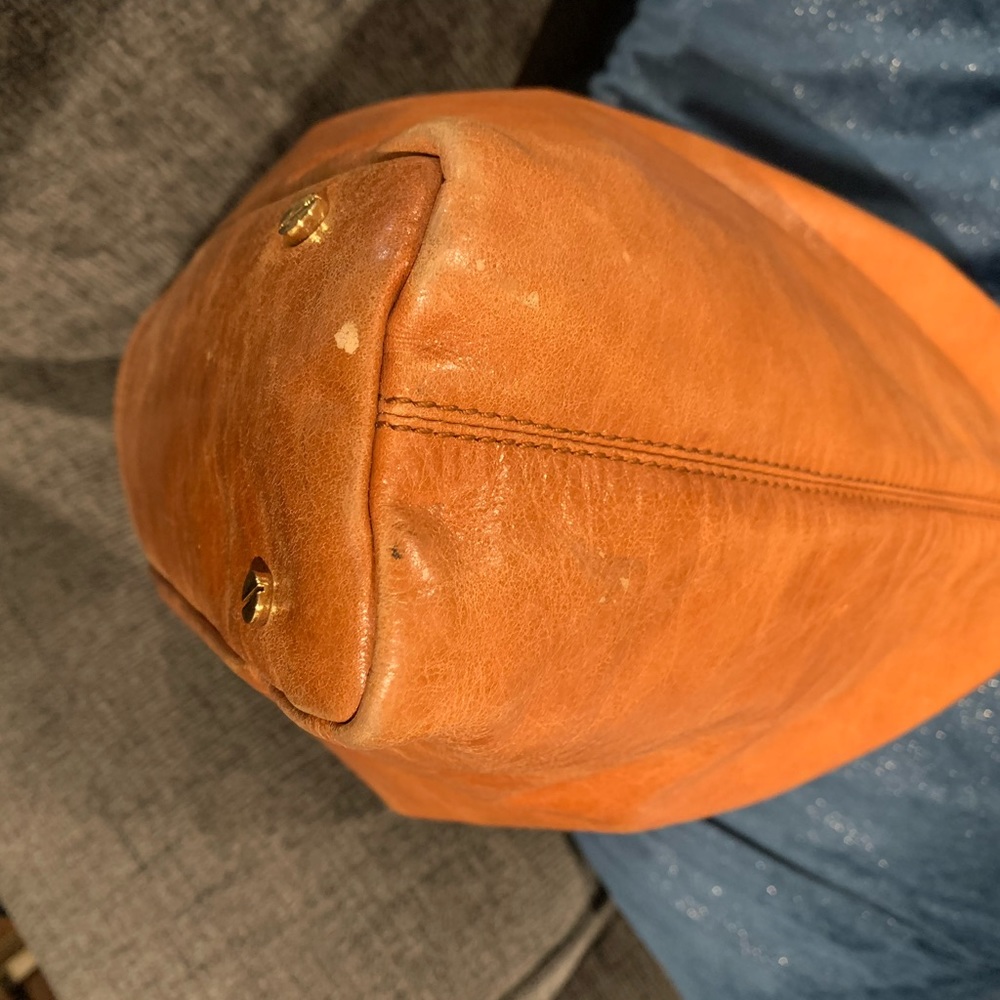 Tory Burch Large Preloved Shoulder Bag - Picture 12 of 13